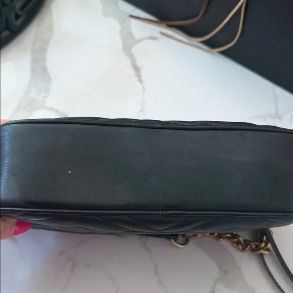 Black Quilted Crossbody Bag - Picture 5 of 7